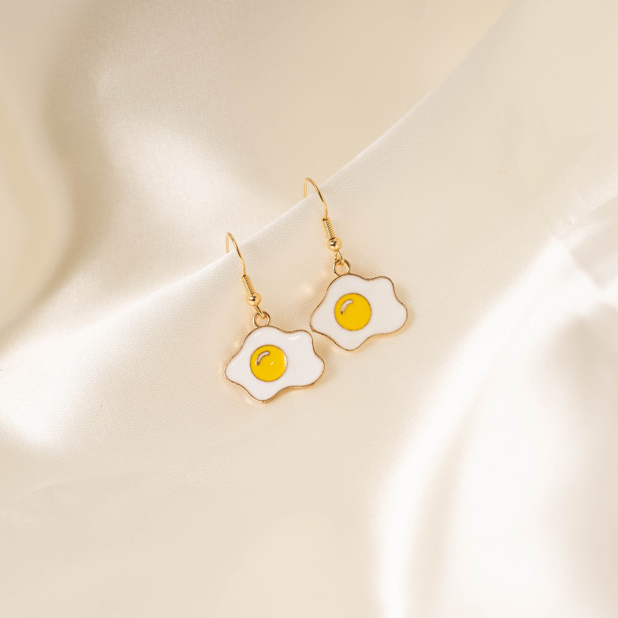 Egg earrings